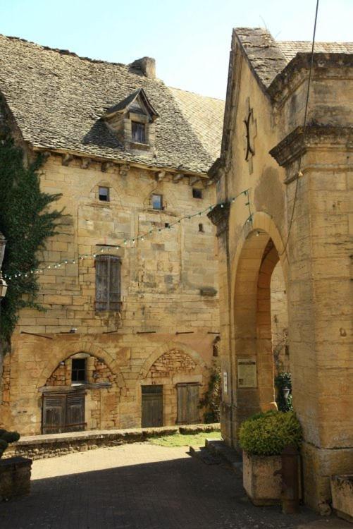 Petite Maison En Pierre Au Coeur Du Perigord Noir Salignac Eyvigues Buitenkant foto