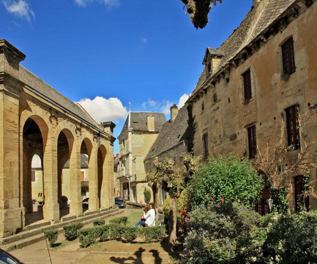 Petite Maison En Pierre Au Coeur Du Perigord Noir Salignac Eyvigues Buitenkant foto